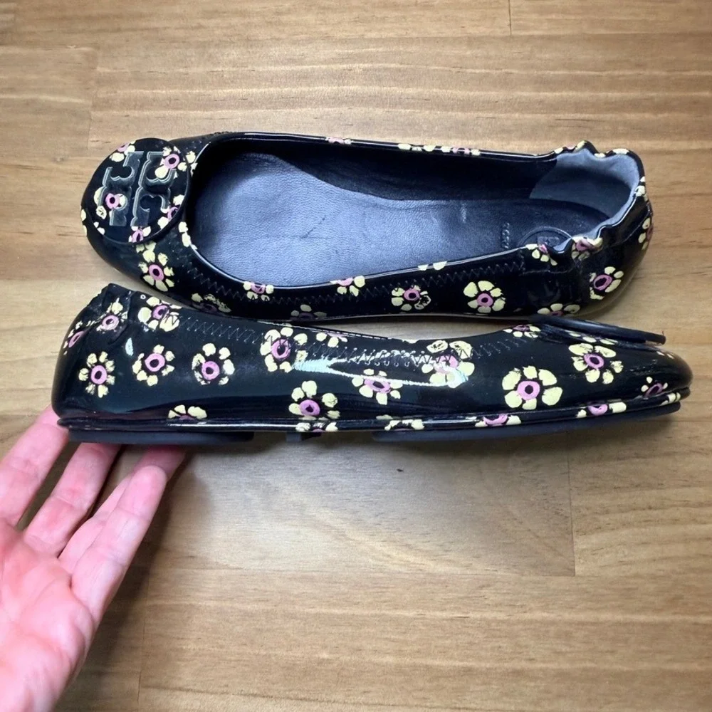 Tory Burch Minnie Travel Ballet Flats 5.5 Floral Patent Leather Black Logo